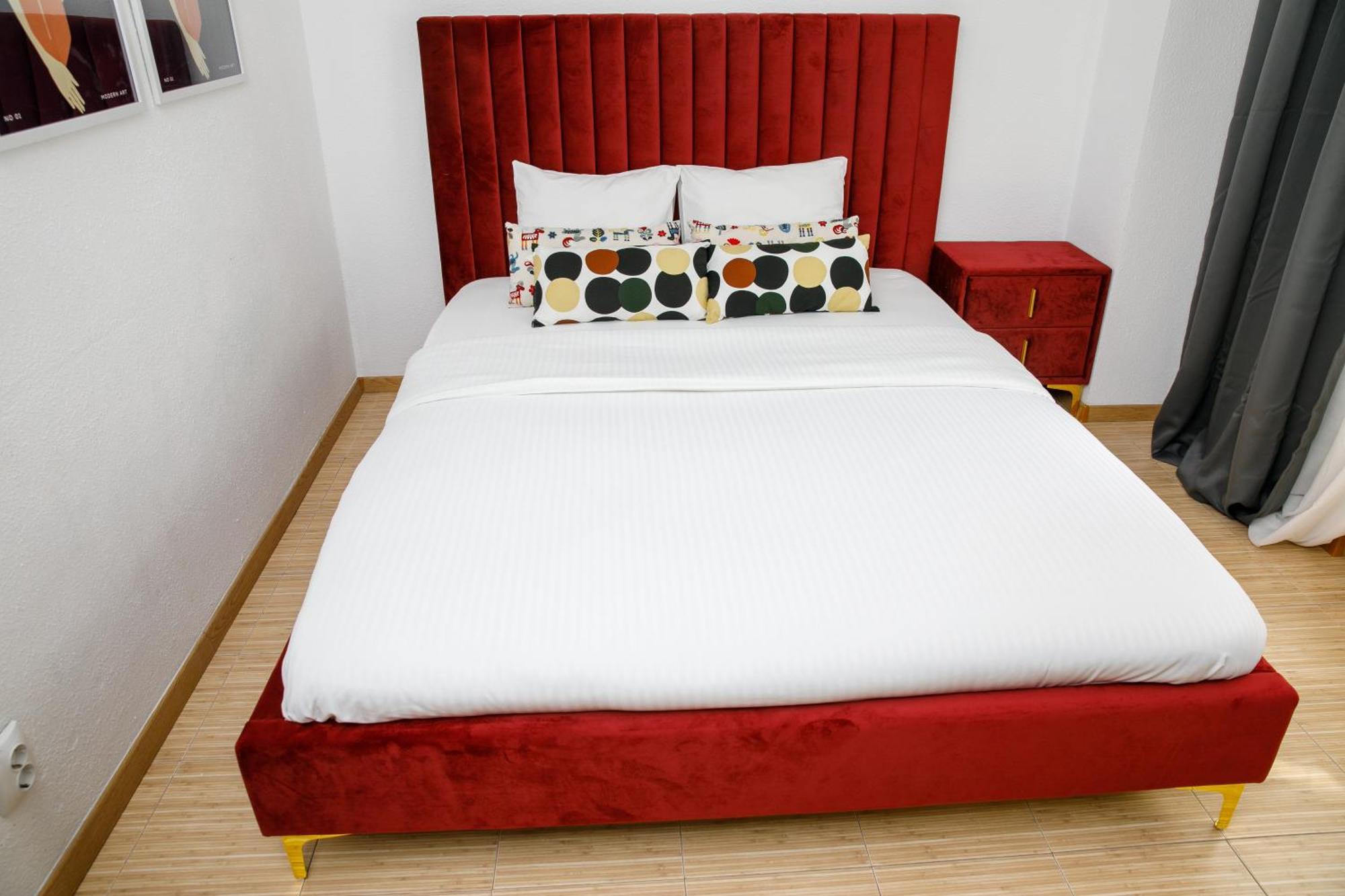 Color Apartments Corneliu Coposu No3 Букурещ Екстериор снимка