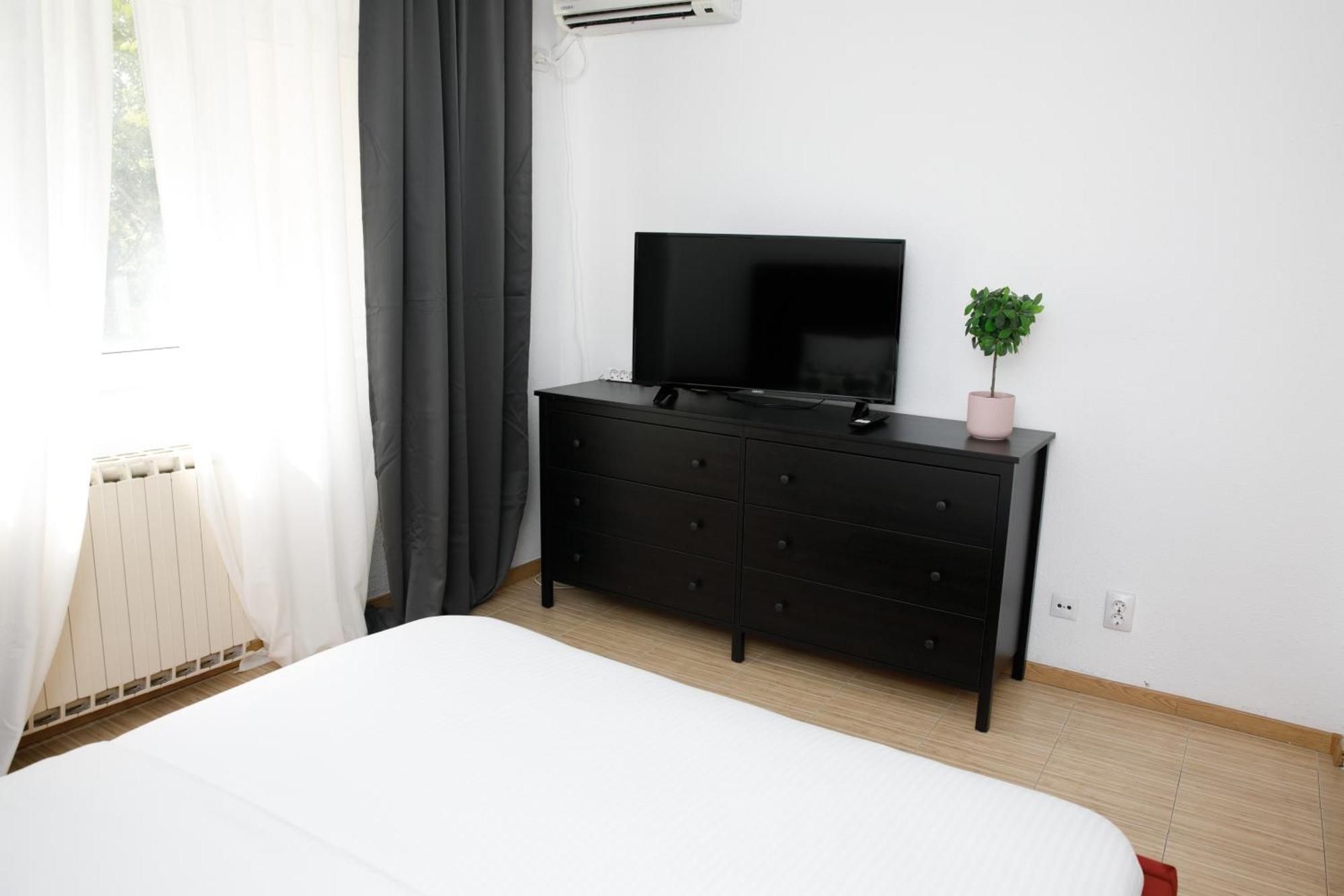 Color Apartments Corneliu Coposu No3 Букурещ Екстериор снимка