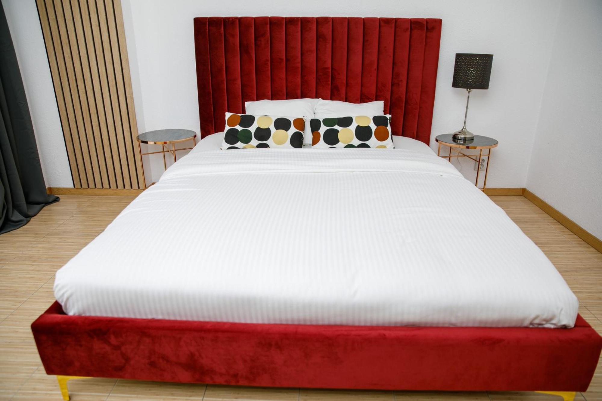Color Apartments Corneliu Coposu No3 Букурещ Екстериор снимка