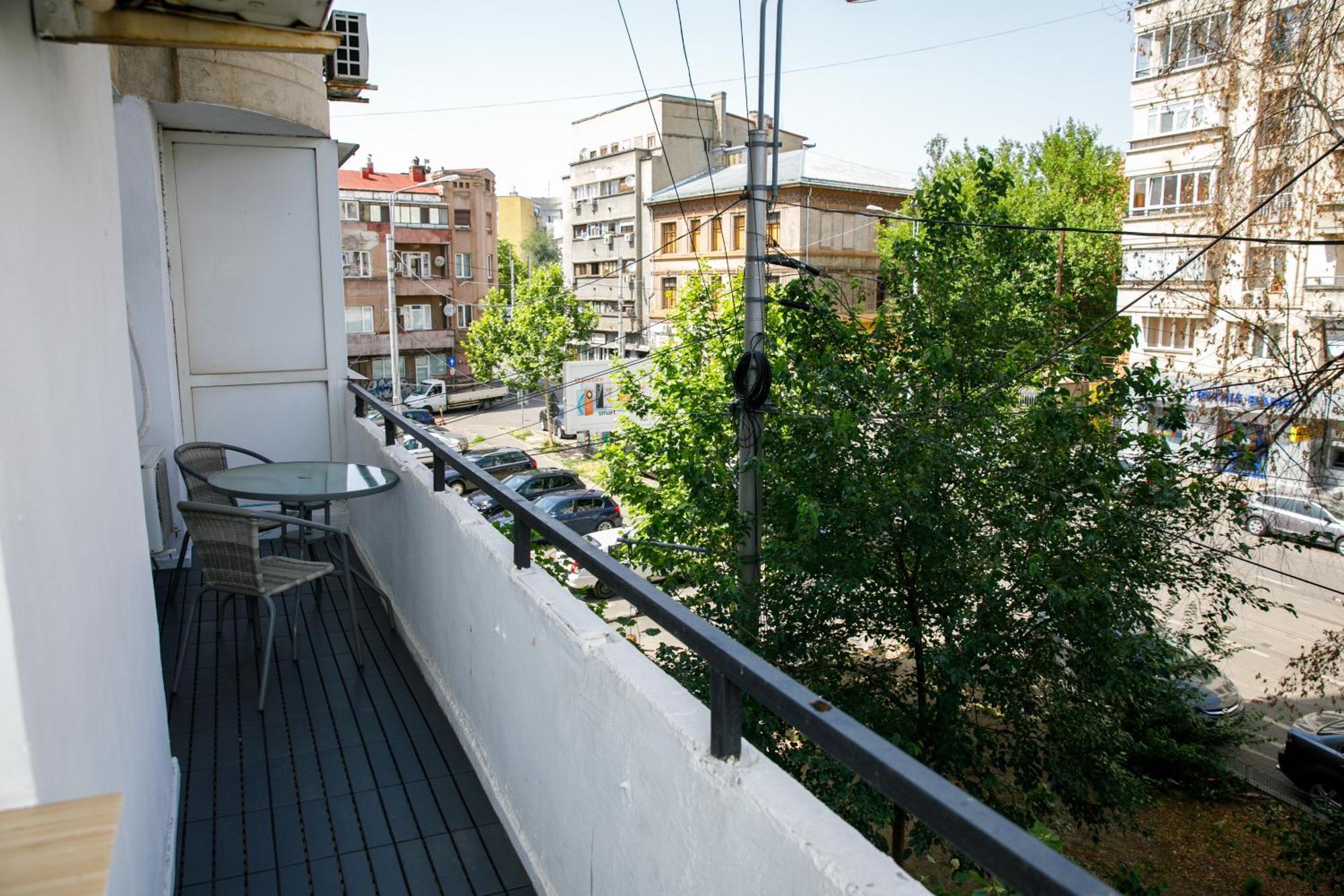 Color Apartments Corneliu Coposu No3 Букурещ Екстериор снимка