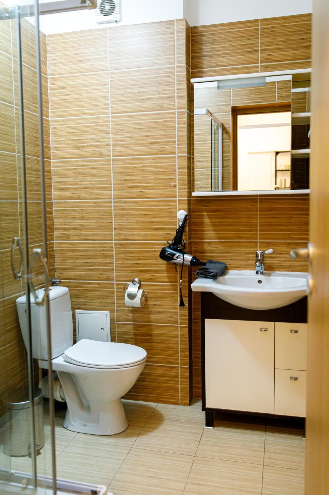 Color Apartments Corneliu Coposu No3 Букурещ Екстериор снимка