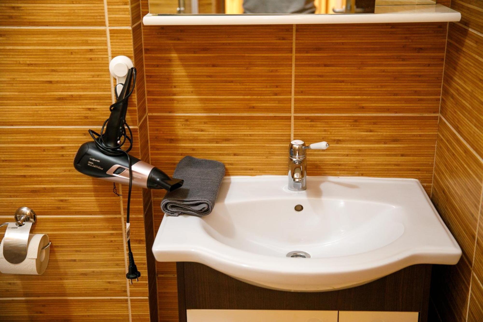 Color Apartments Corneliu Coposu No3 Букурещ Екстериор снимка