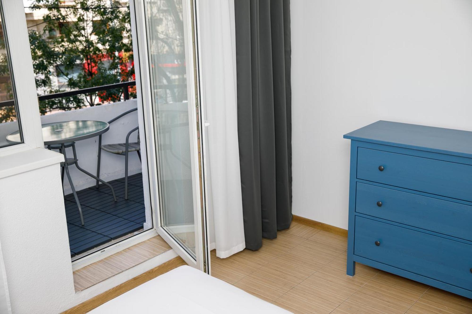 Color Apartments Corneliu Coposu No3 Букурещ Екстериор снимка