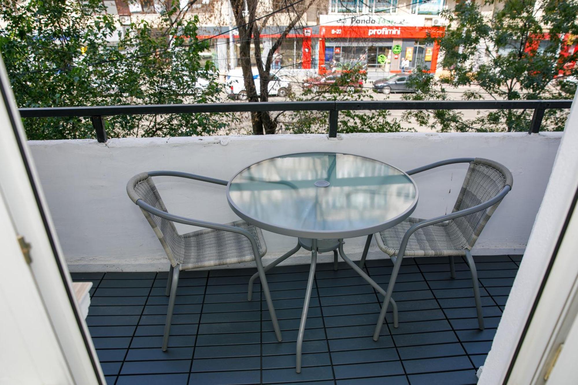 Color Apartments Corneliu Coposu No3 Букурещ Екстериор снимка