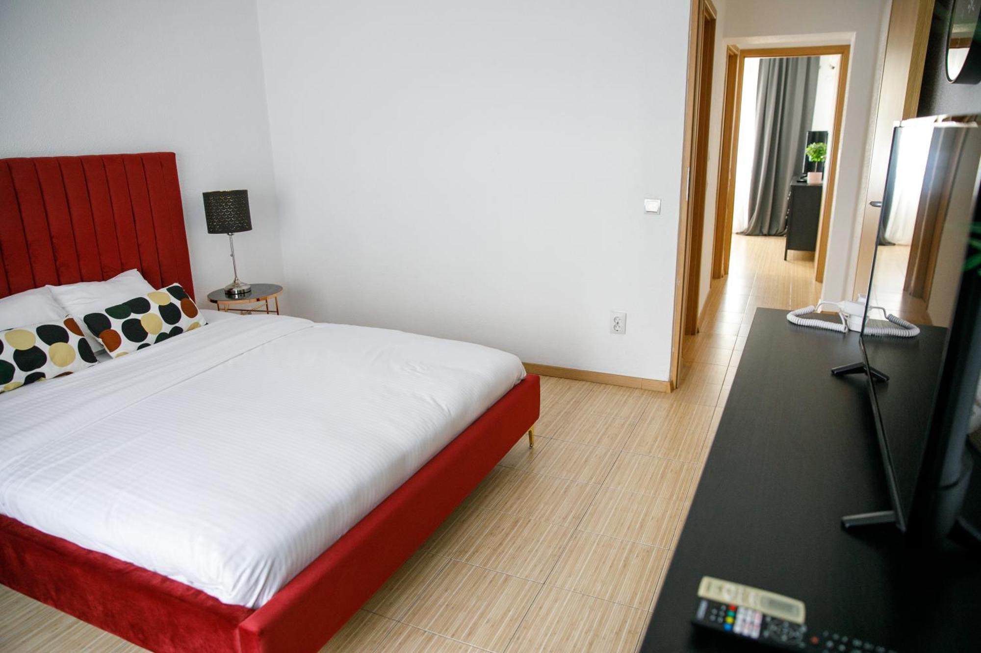 Color Apartments Corneliu Coposu No3 Букурещ Екстериор снимка