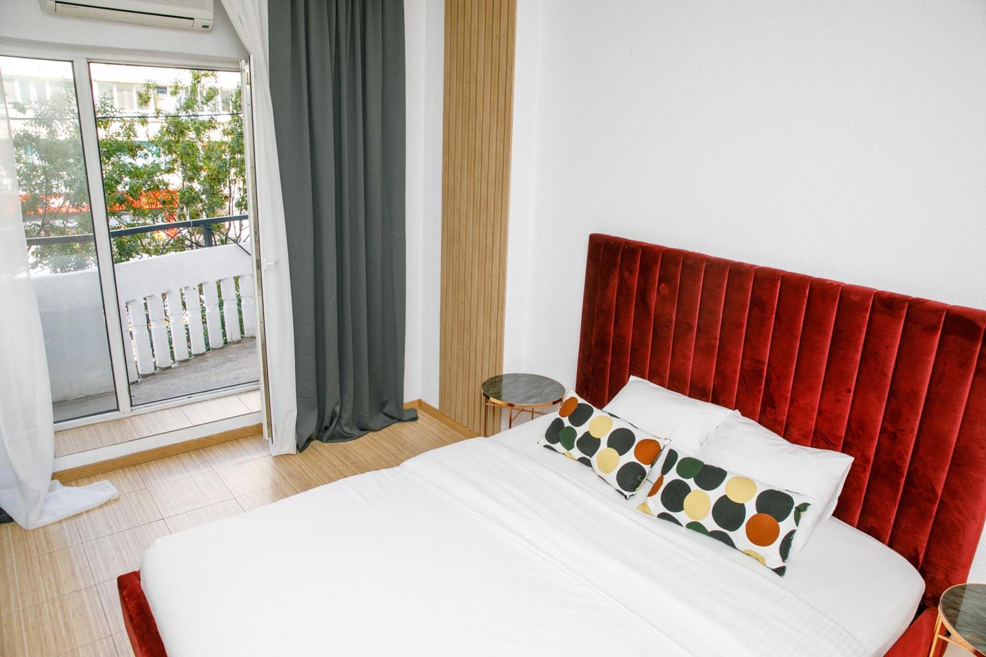 Color Apartments Corneliu Coposu No3 Букурещ Екстериор снимка