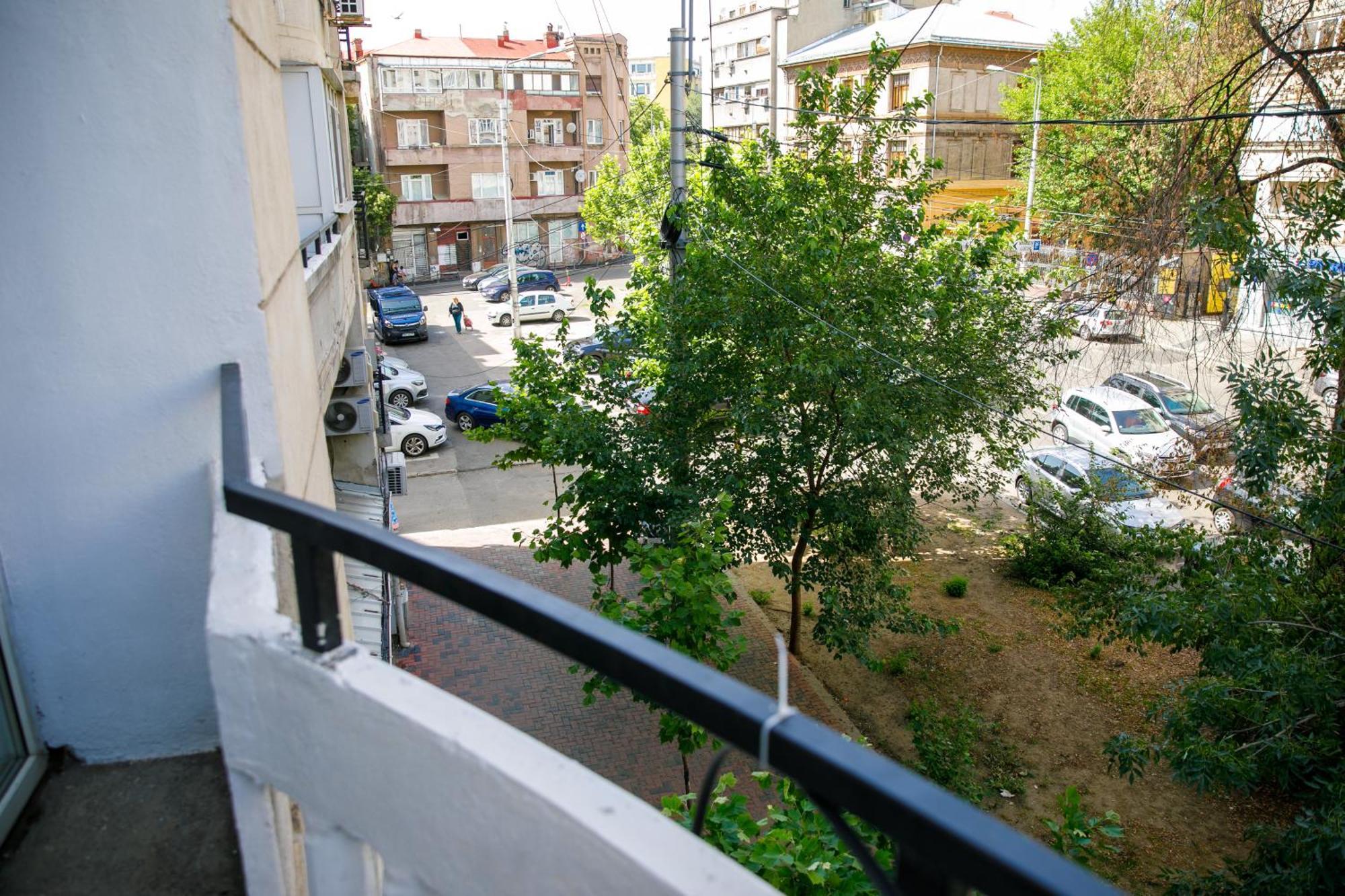 Color Apartments Corneliu Coposu No3 Букурещ Екстериор снимка
